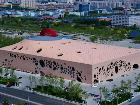 Tianjin Wuqing Theatre.jpg